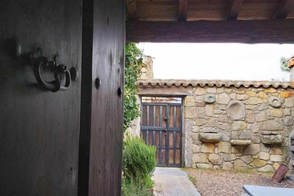 Casa Rural Lucia Es Una Casa Rural Amplia Con Pat Cabezas Bajas 外观 照片